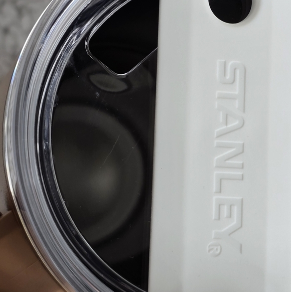 Stanley Starbucks 40oz Overseas Camel - Picture 11 of 11